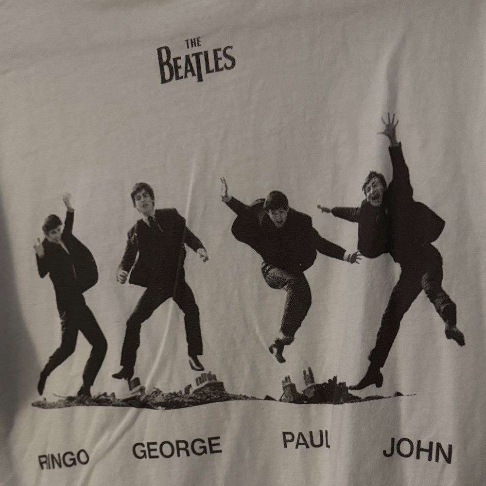 AE x The Beatles Vintage style Graphic T-Shirt Size Small - Picture 4 of 7
